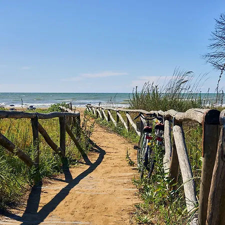 Adorable Flat For 5 Guests In A Great Location Bibione