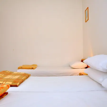 Adorable Flat For 5 Guests In A Great Location